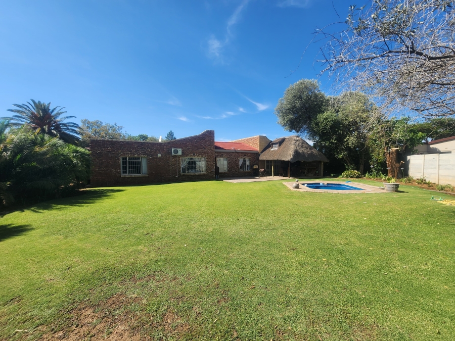 3 Bedroom Property for Sale in Riebeeckstad Free State